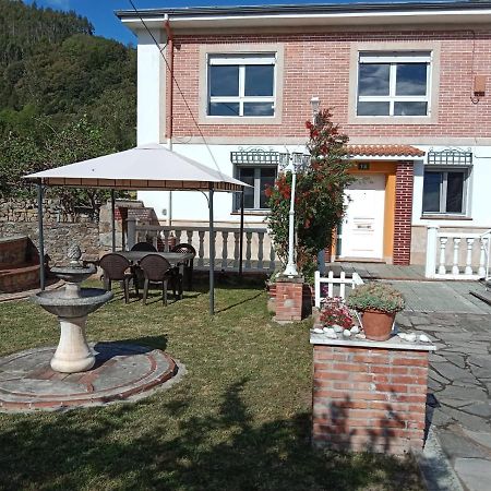 Vivienda Turistica Volvere Santiurde de Toranzo Екстериор снимка